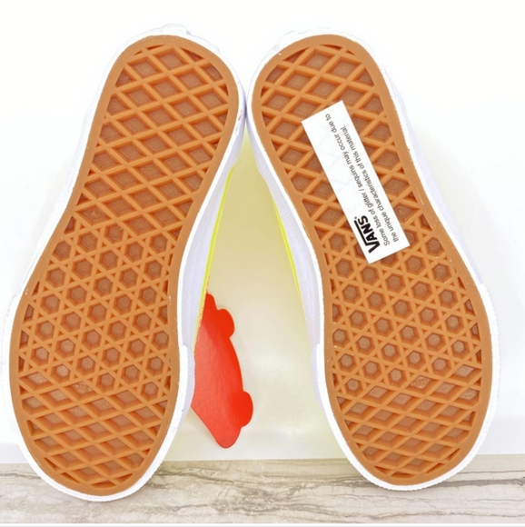 NWT vans - Picture 3 of 4